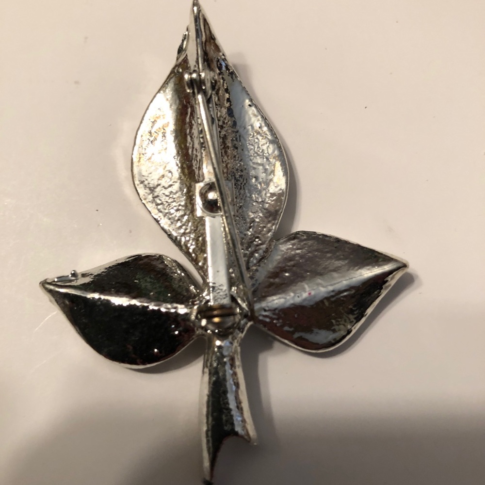 Silvertone Leaf Brooch - image 3